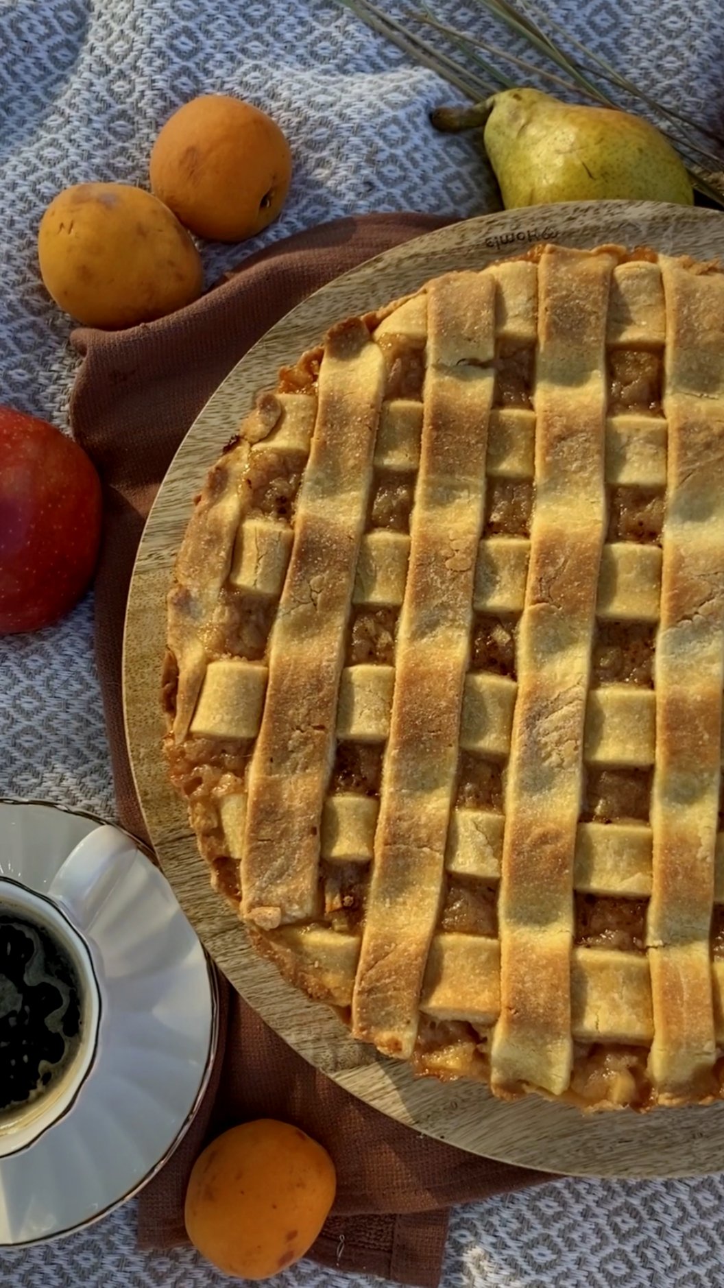 Szarlotka z yuzu - krucha szarlotka z nutą yuzu